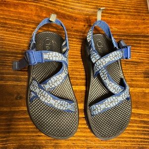 Kids Chacos Size 3